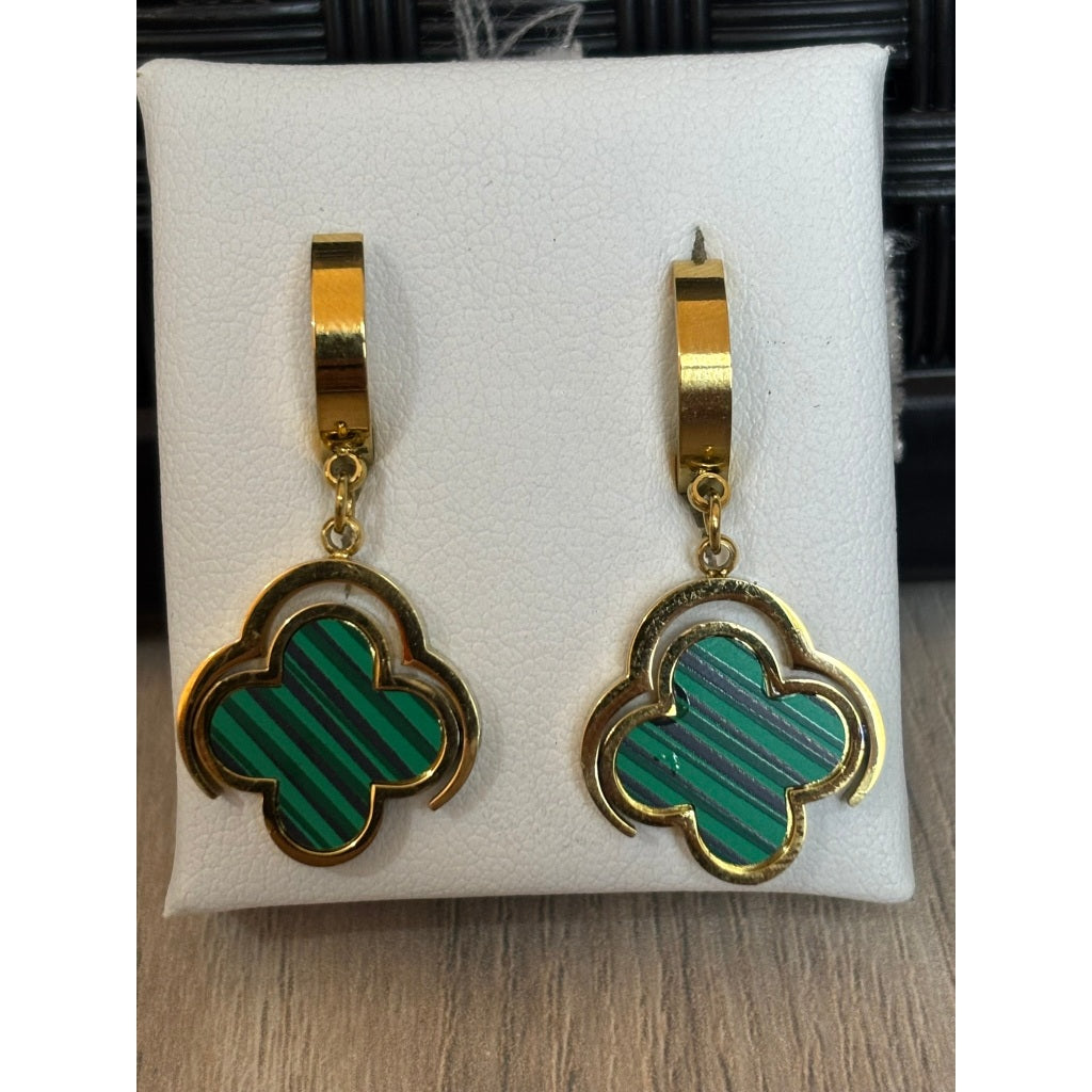 Brinco feminino trevo -  Aço Inoxidável – Elegância que Dura