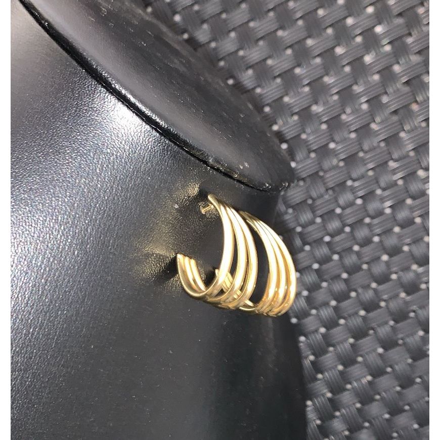 Argola feminina Lívia - Aço inoxidável