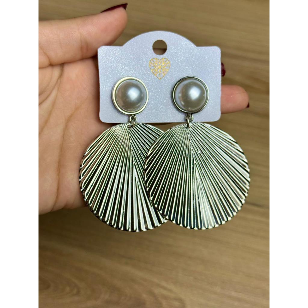 BRINCOS FEMININOS FOLHEADOS TENDÊNCIAS MODA BLOG