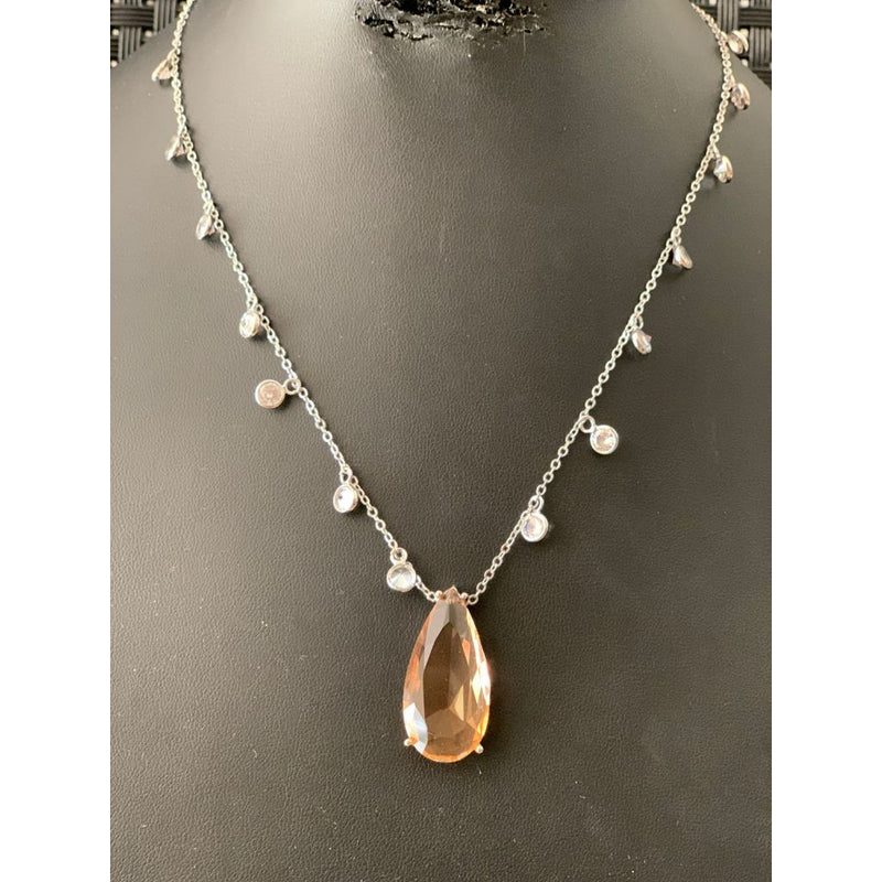 Colar feminino Gota Luxo com Detalhes em Zircônia