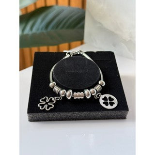 Pulseira feminina berloque em Aço Inoxidável – Elegância e Proteção no seu Estilo