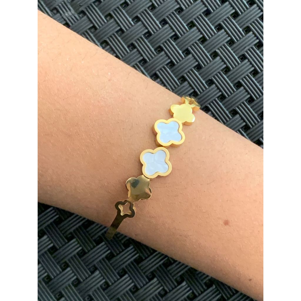 Pulseira feminina trevo – aço inoxidável dourado
