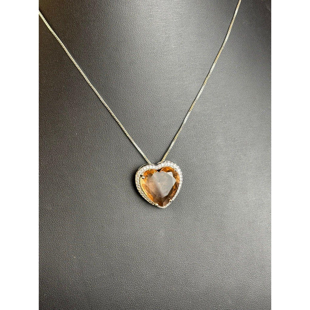 Colar feminino Corações de Luxo