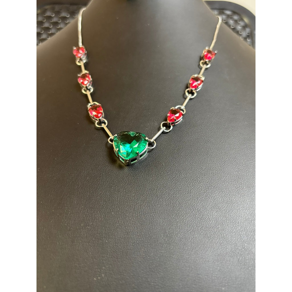 Colar feminino coração brilhante