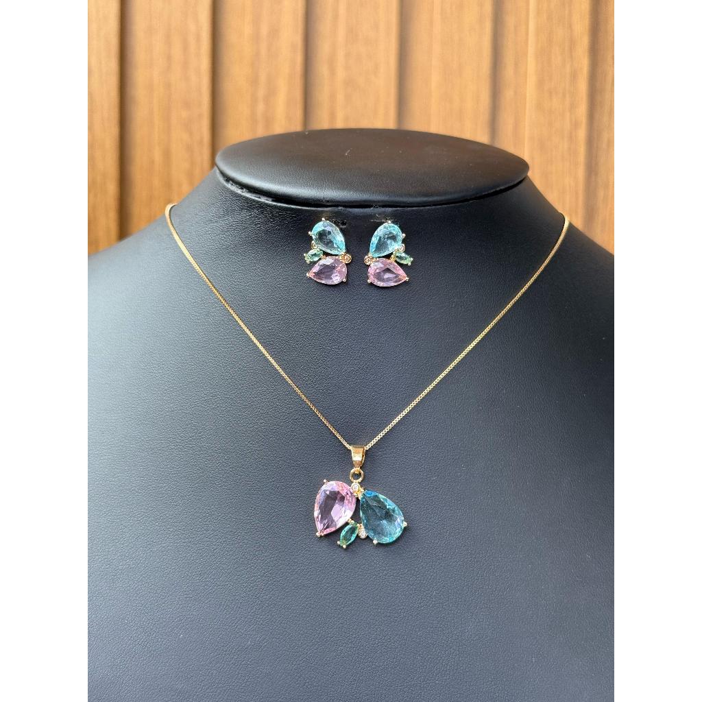 Colar feminino  Pedras Lapidadas – Brilho e Elegância em Uma Só Peça!