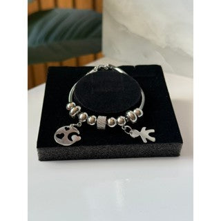 Pulseira feminina berloque em Aço Inoxidável – Elegância e Proteção no seu Estilo