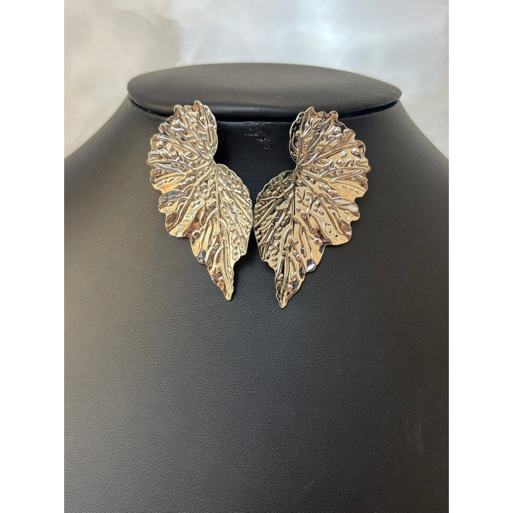 Brincos Folha Dourada e prata - Natureza e Sofisticação