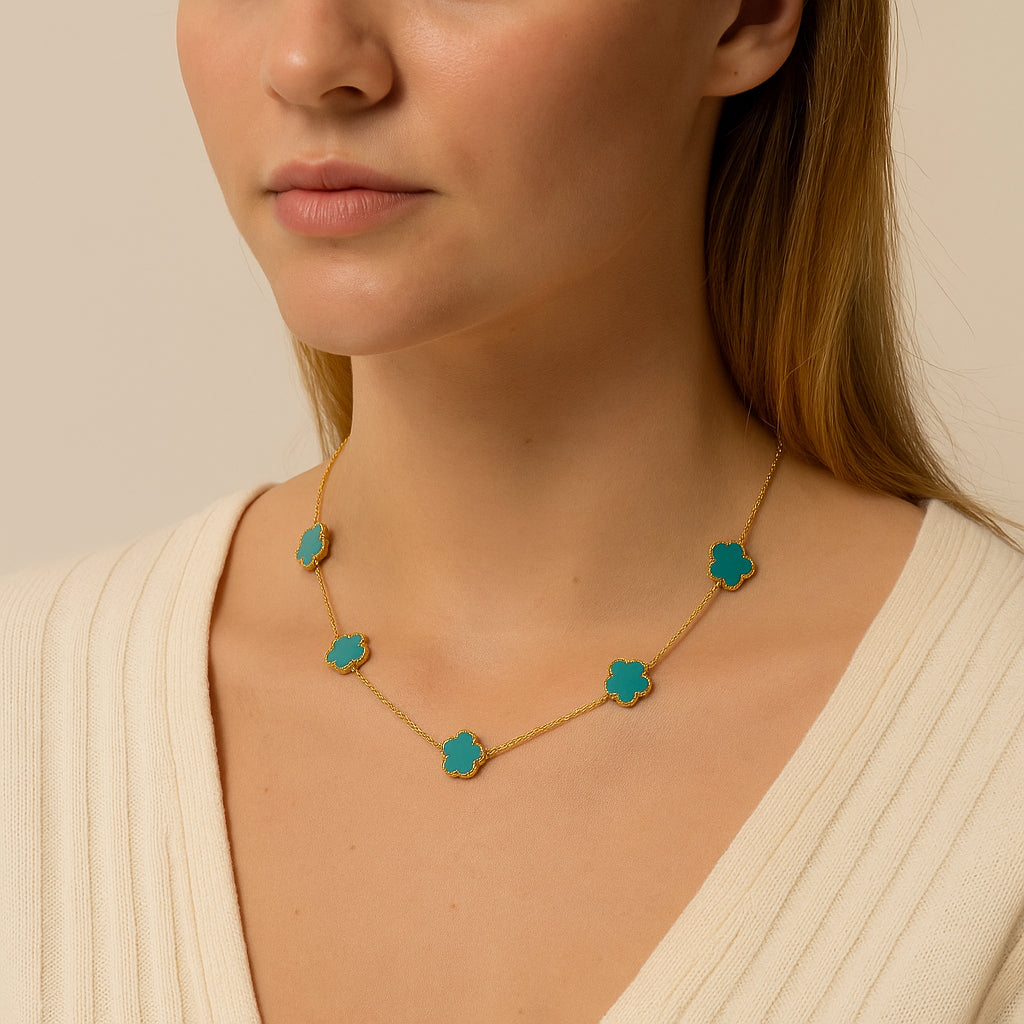 Colar feminino florzinhas - Aço inoxidável