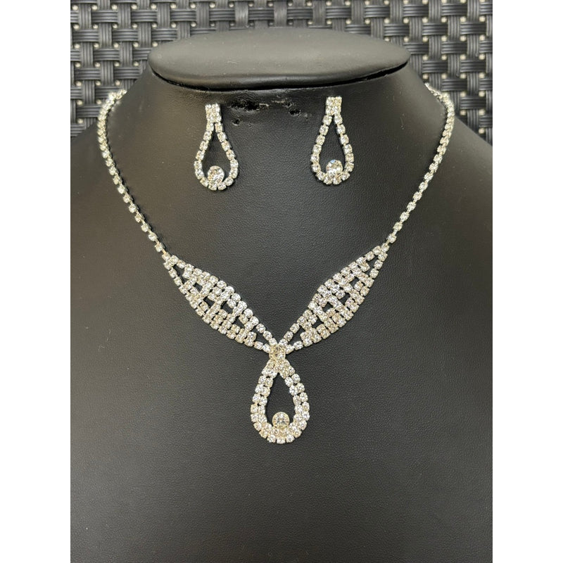 Colar feminino para festa com Brincos Gota - Luxo com Zircônias