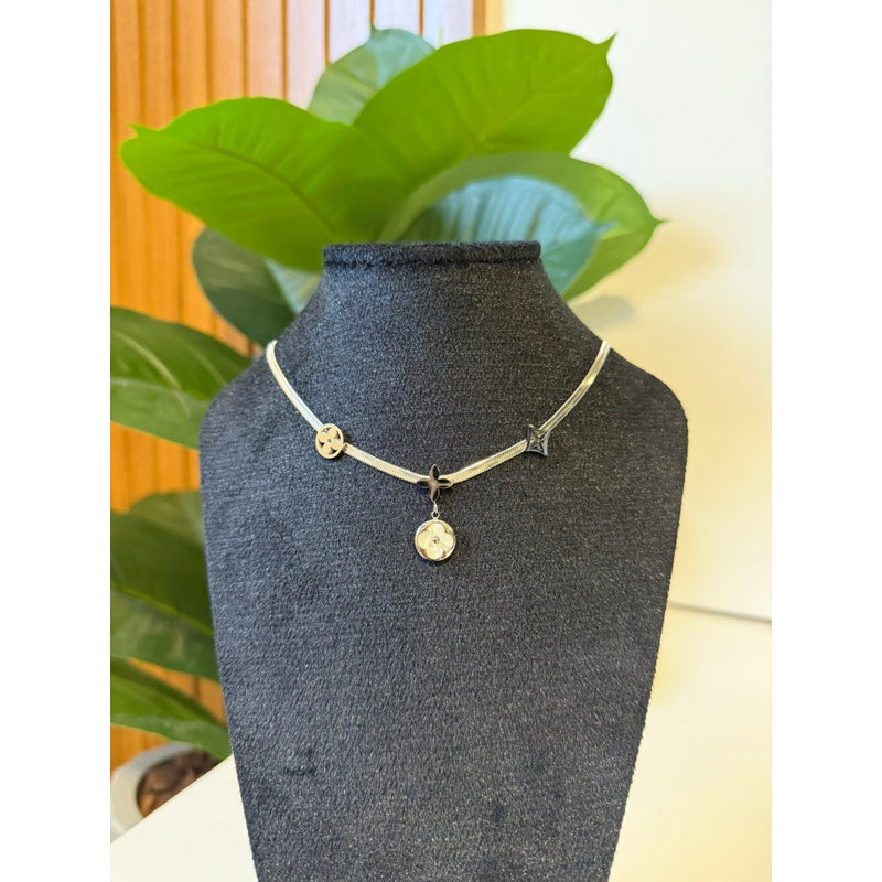 Colar feminino elegância atemporal - Aço Inoxidável