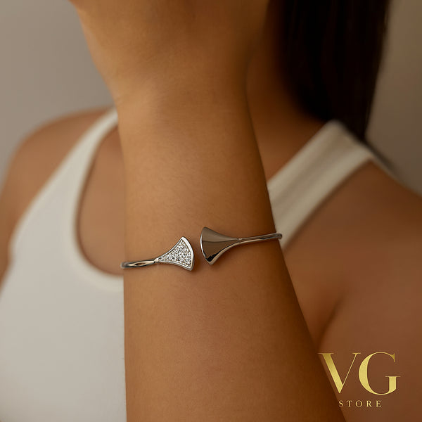 PULSEIRA FEMININA