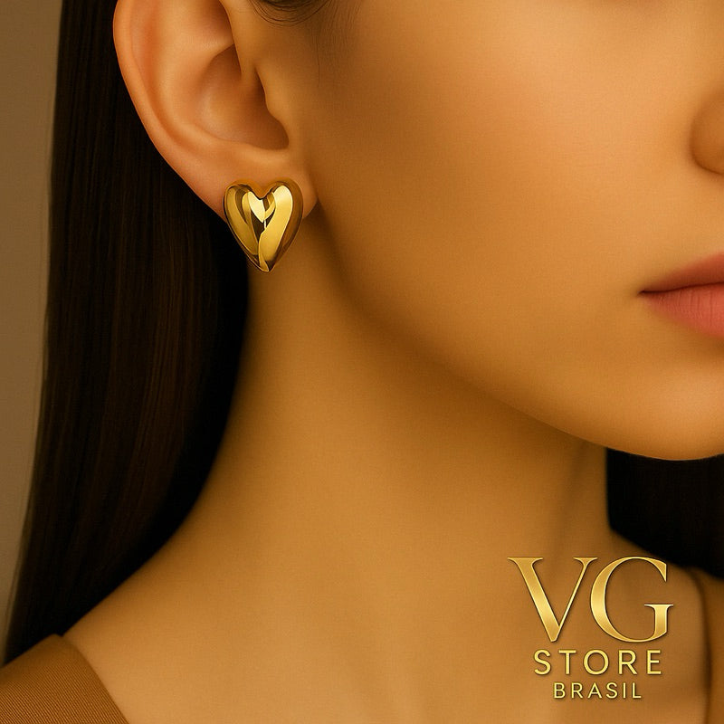 Brinco Coração Dourado Espelhado – Amor em Forma de Joia