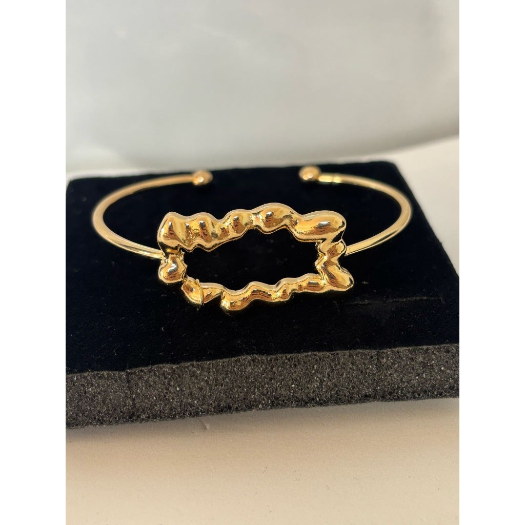 Bracelete Abstrato Dourado