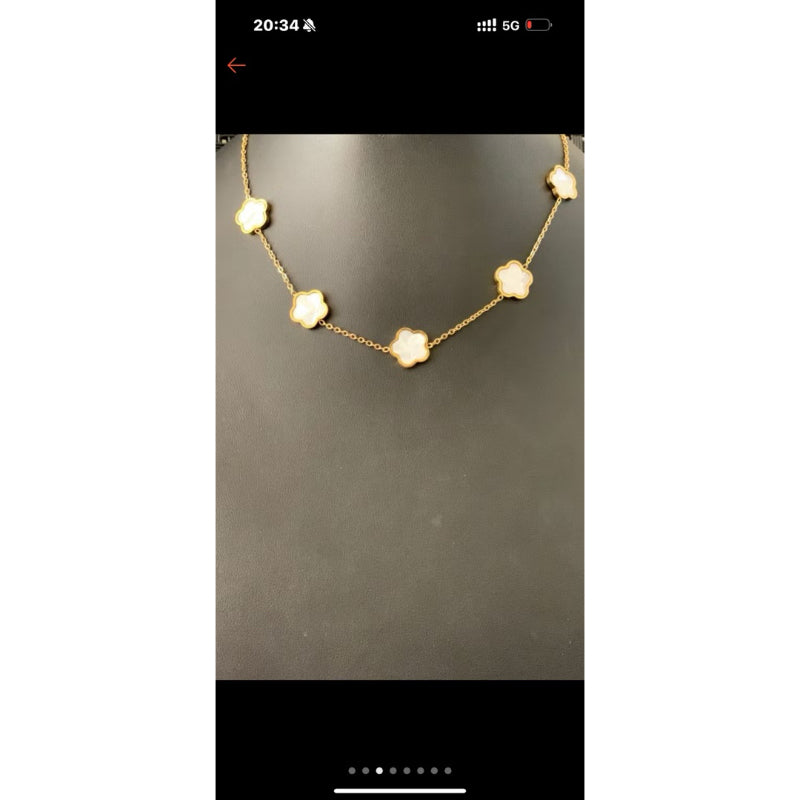 Colar feminino florzinhas - Aço inoxidável