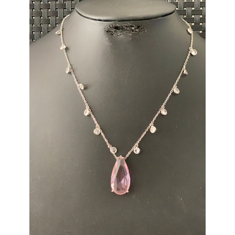 Colar feminino Gota Luxo com Detalhes em Zircônia