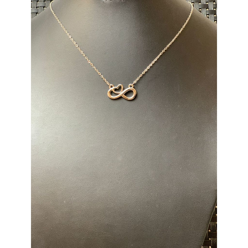 Colar Feminino em Aço Inoxidável com Pingente Coração e Infinito