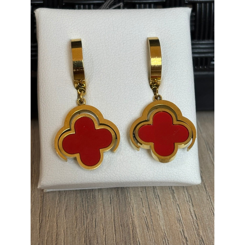 Brinco feminino trevo -  Aço Inoxidável – Elegância que Dura