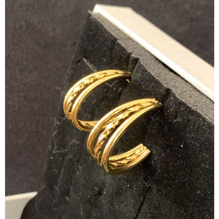 Argola feminina Lívia - Aço inoxidável