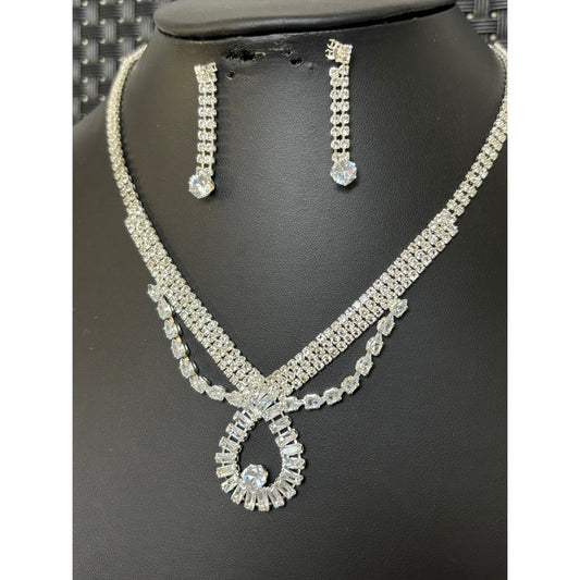 Conjunto Colar + Brincos Luxo Gota Prata com Zircônias Lapidadas