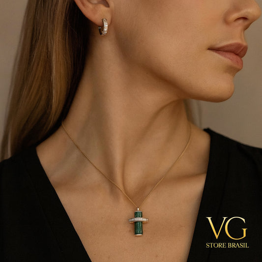 Colar feminino crucifixo pedras coloridas