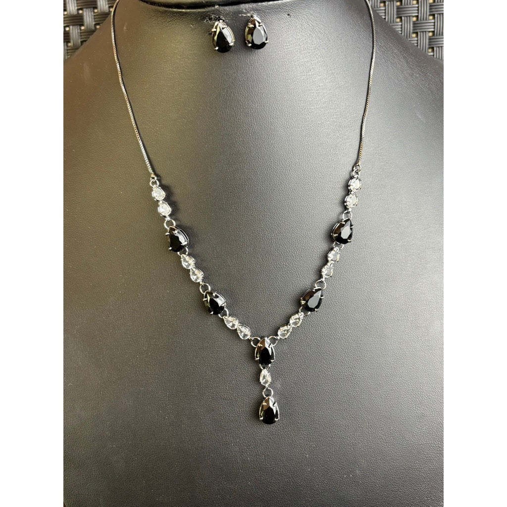 Colar feminino luxo pedras coloridas