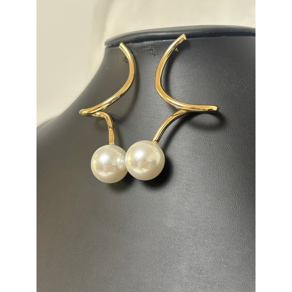 Brinco feminino com Pérola inspiração – Sofisticação e Modernidade