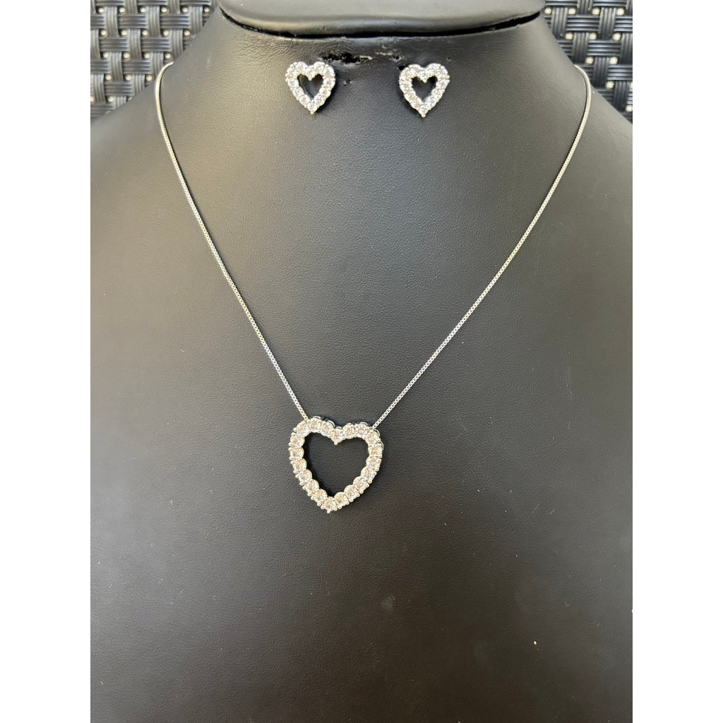 Colar feminino Coração Cravejado