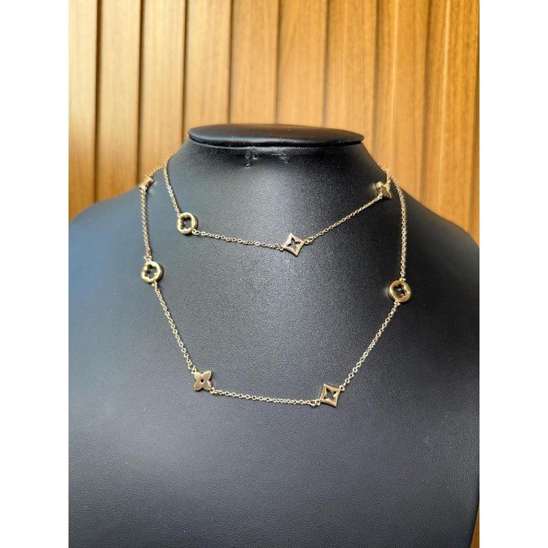 Colar feminino artistas – Modernidade e Sofisticação em Uma Única Peça!