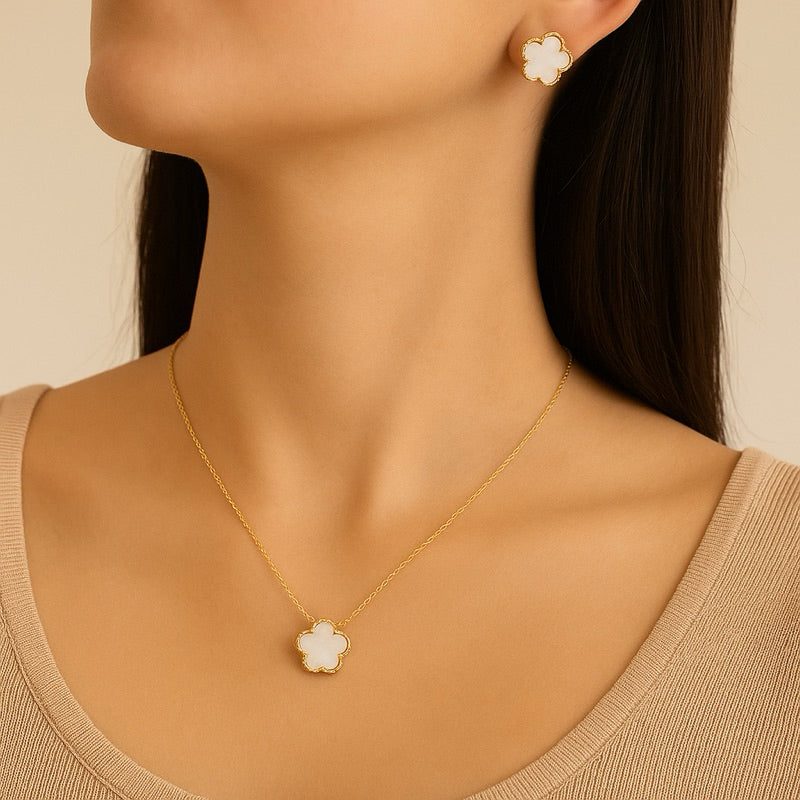 Colar feminino Bella Trevo - Aço inoxidável