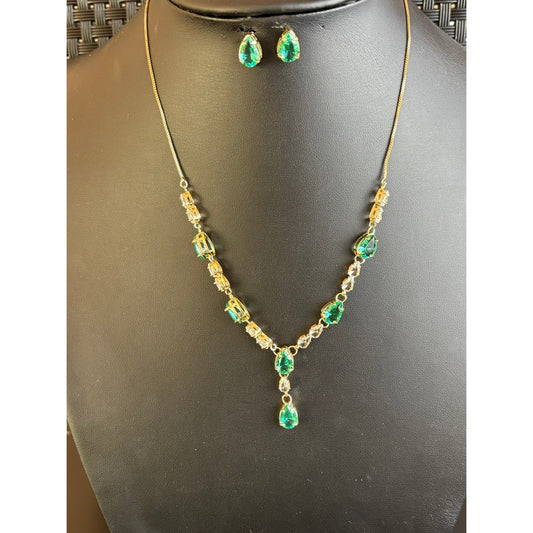 Colar feminino luxo pedras coloridas