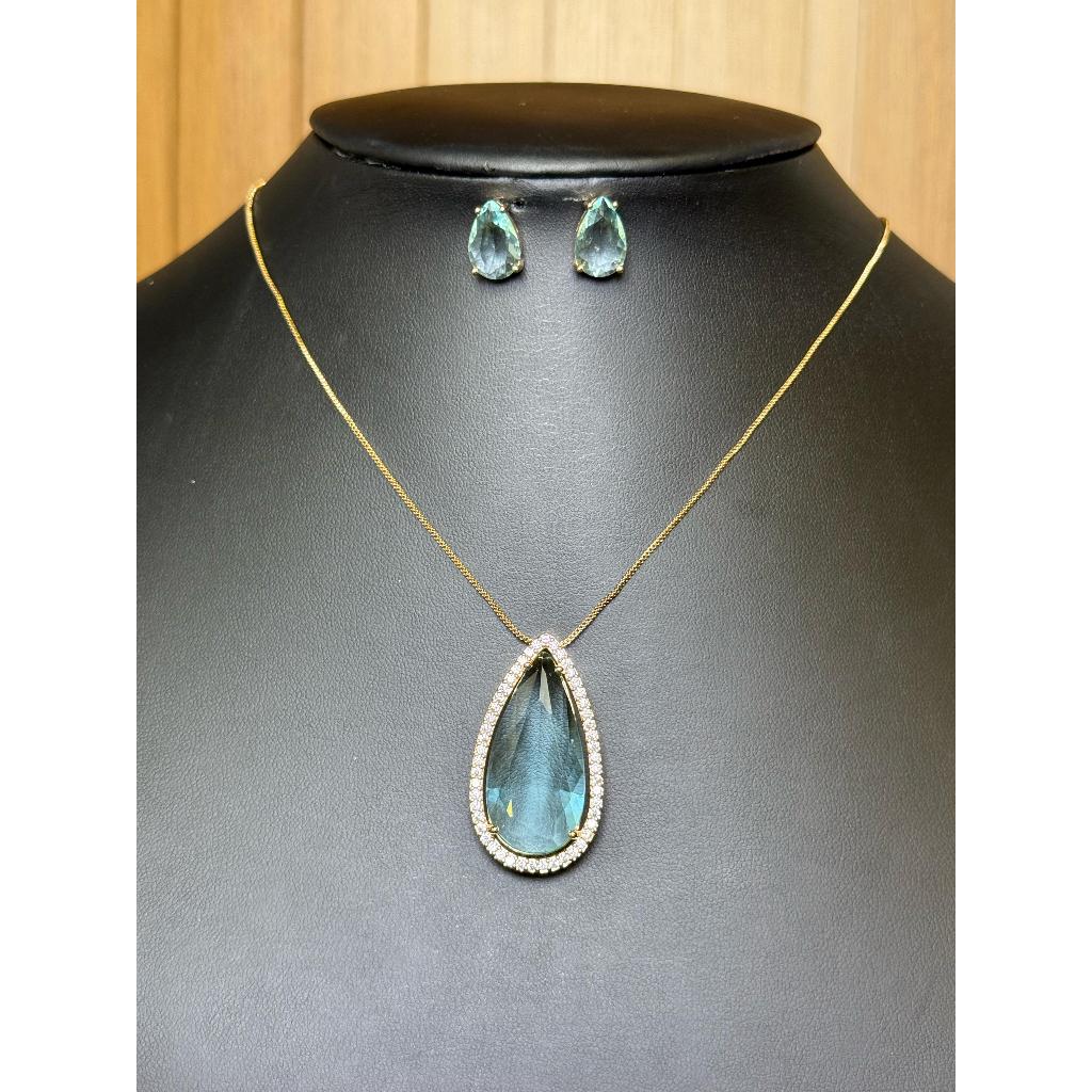 Colar feminino Elegance