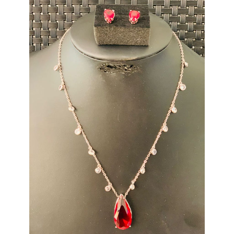 Colar feminino Gota Luxo com Detalhes em Zircônia