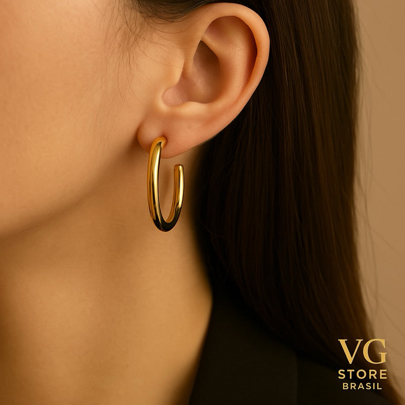 Brinco feminino Argola Aberta Prateado e Dourado – Minimalismo com Toque Moderno