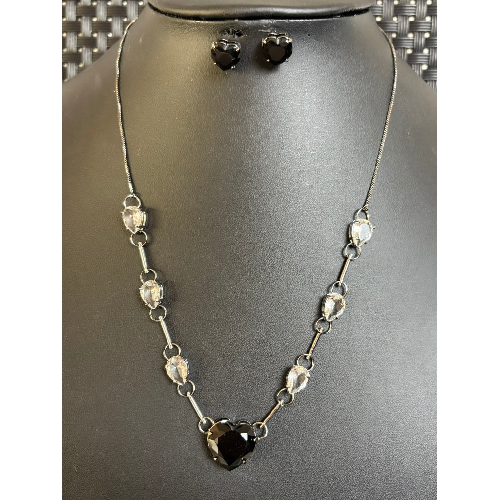 Colar feminino coração brilhante