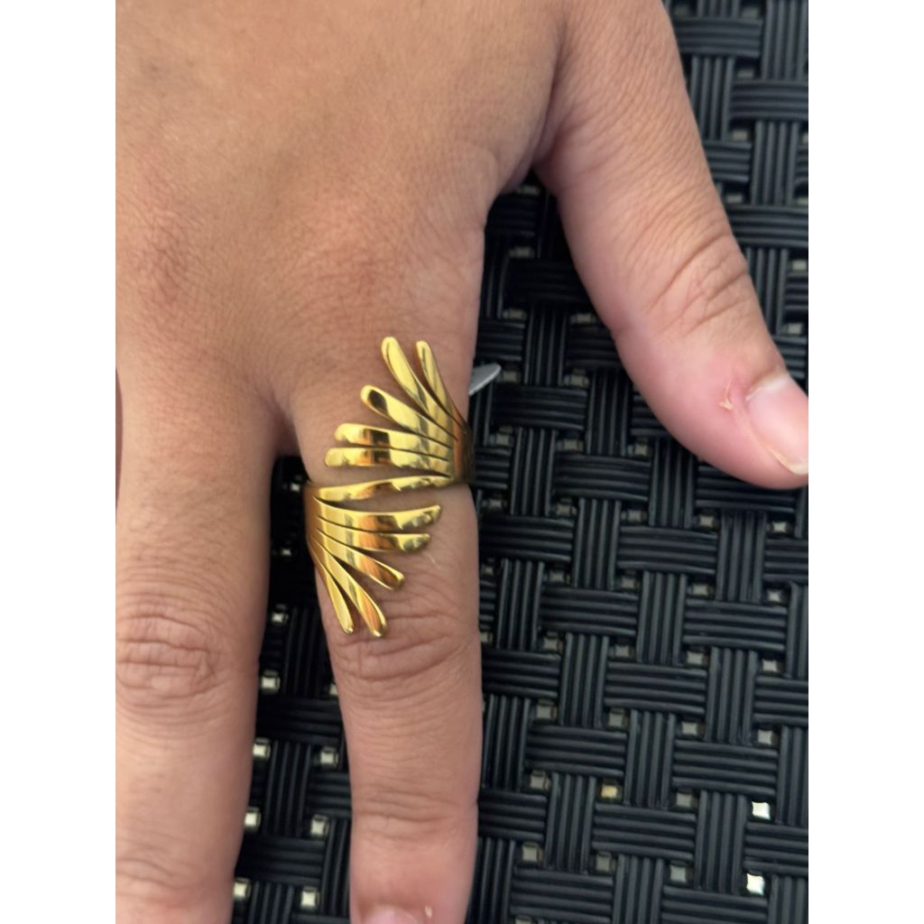 Anel Feminino Asa Dourada – Elegância que Eleva Seu Estilo - aço inoxidável