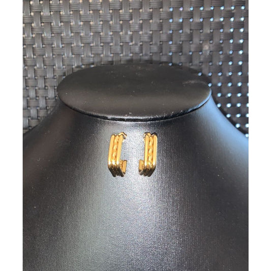 Argola feminina Coraline - Aço inoxidável